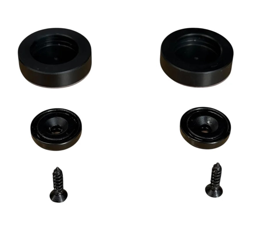 Car with magnetic removable numberplate kit showing quick-release mounting system